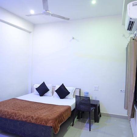 אורצ'ה Hotel Jaanvi מראה חיצוני תמונה