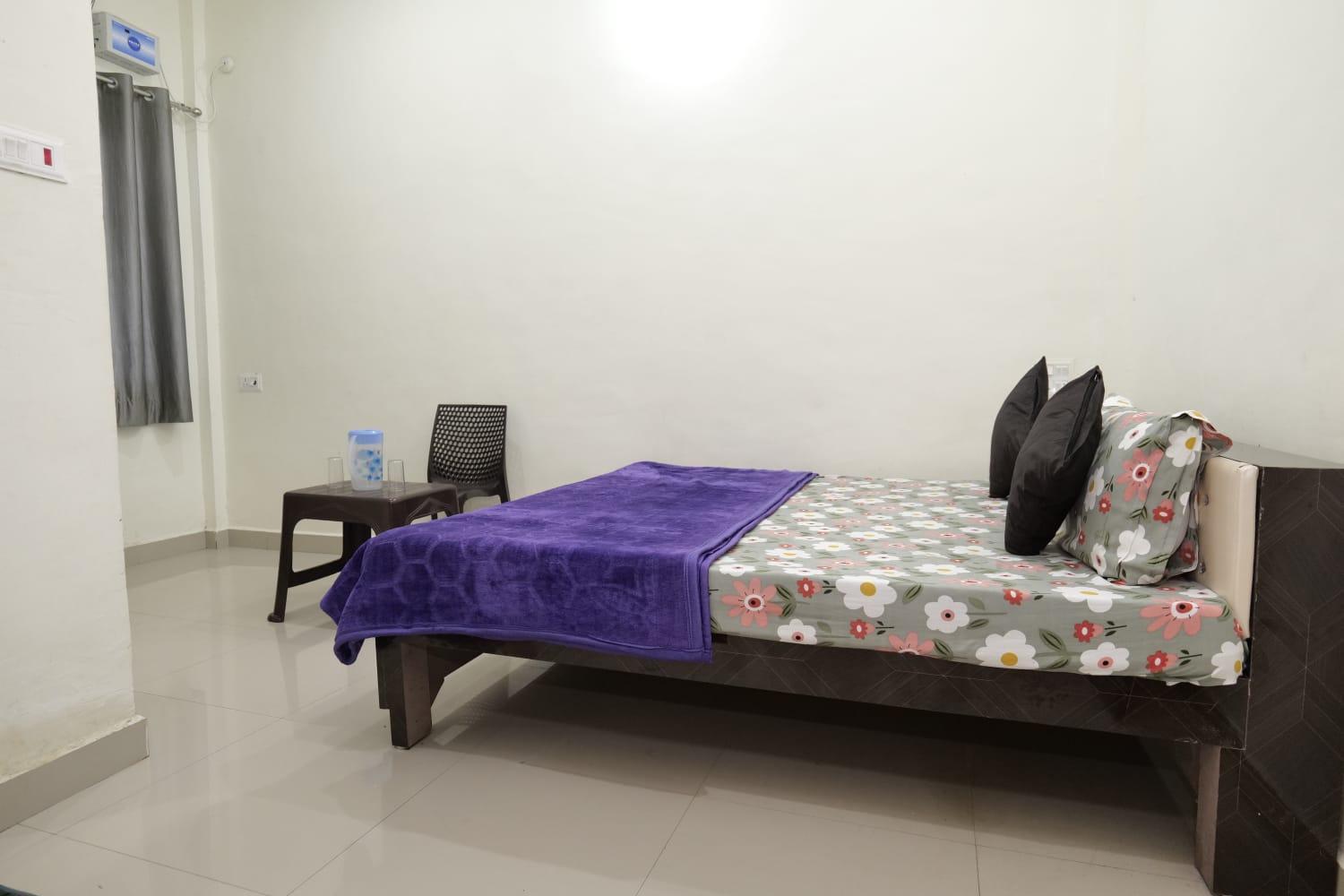 אורצ'ה Hotel Jaanvi מראה חיצוני תמונה