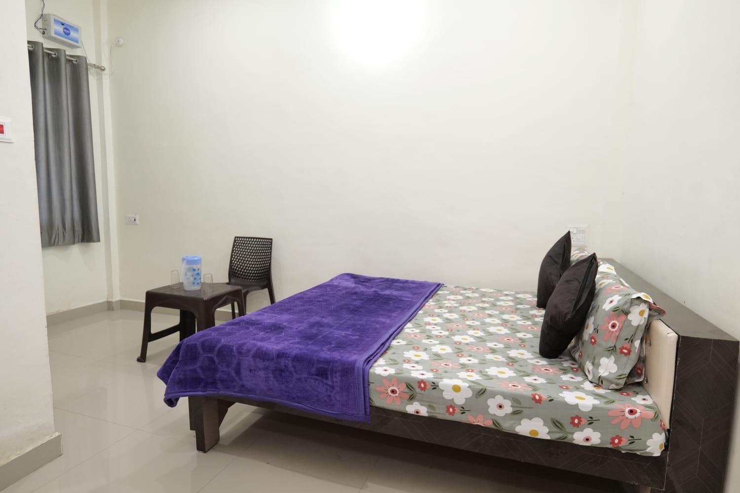 אורצ'ה Hotel Jaanvi מראה חיצוני תמונה